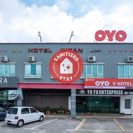 โอโย 90050 วี โฮเทล Hotel เตลุคอินทัน ภายนอก รูปภาพ