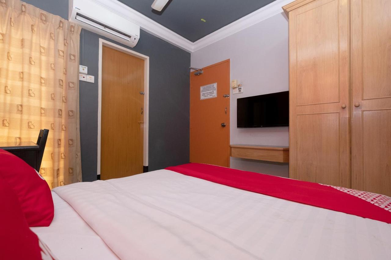 โอโย 90050 วี โฮเทล Hotel เตลุคอินทัน ภายนอก รูปภาพ
