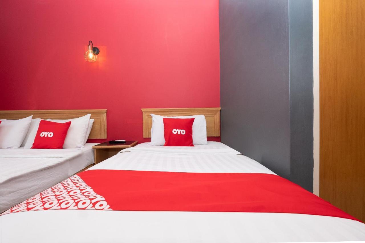 โอโย 90050 วี โฮเทล Hotel เตลุคอินทัน ภายนอก รูปภาพ