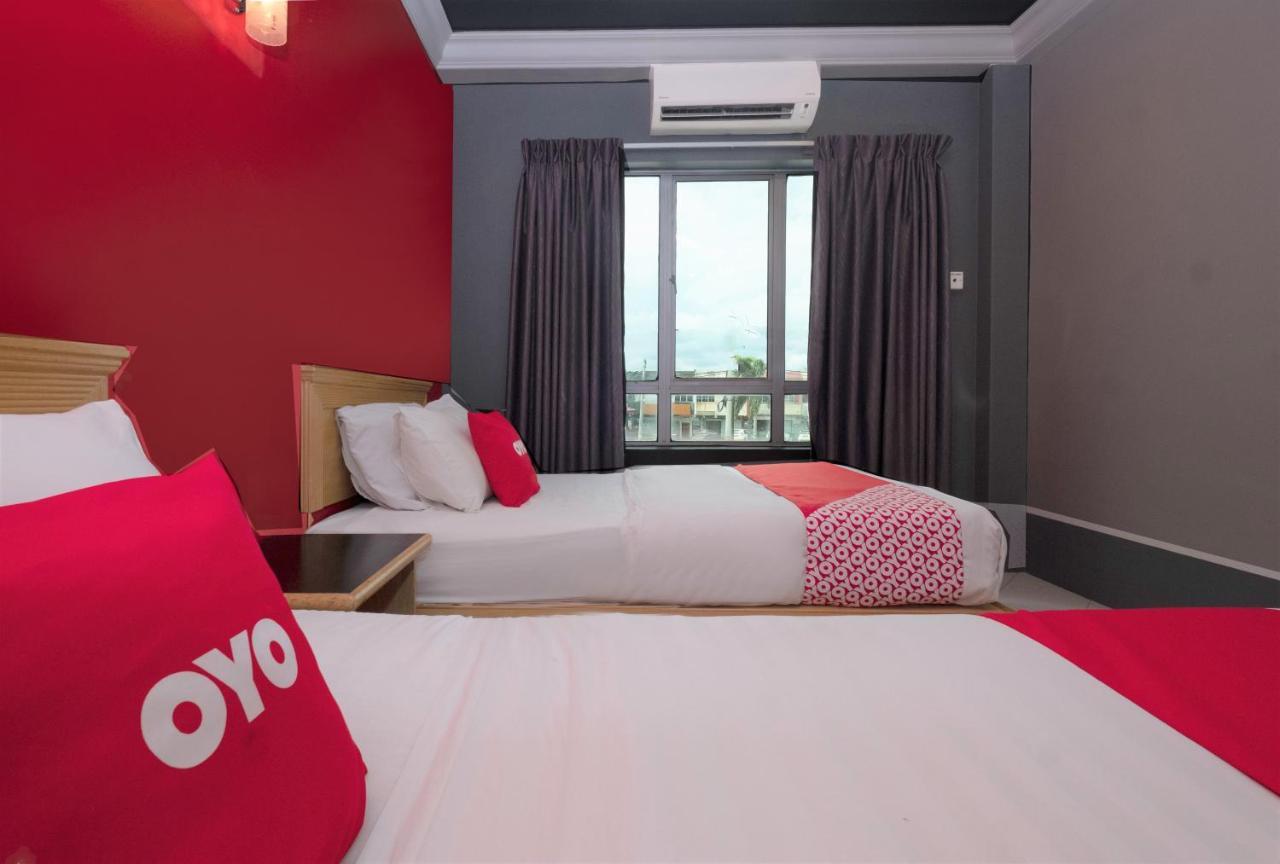 โอโย 90050 วี โฮเทล Hotel เตลุคอินทัน ภายนอก รูปภาพ