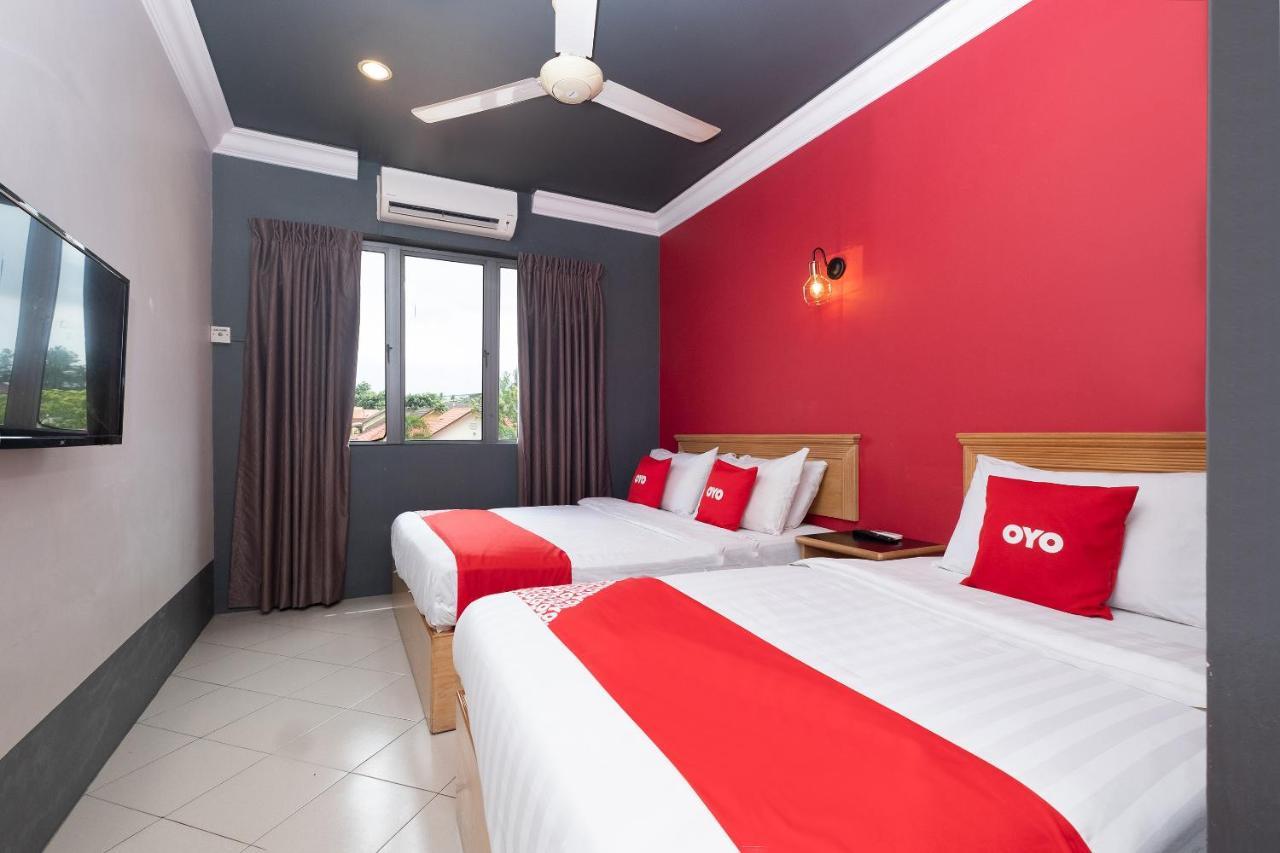 โอโย 90050 วี โฮเทล Hotel เตลุคอินทัน ภายนอก รูปภาพ