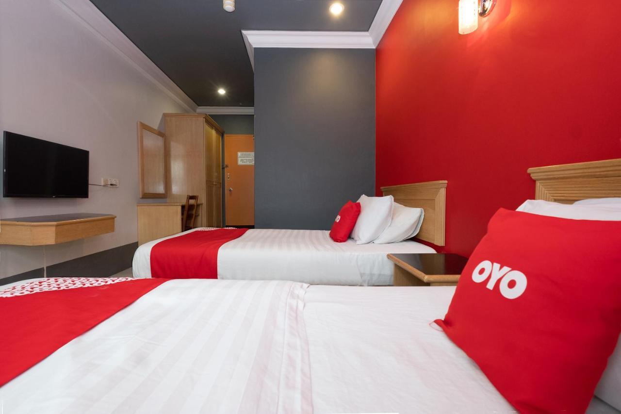 โอโย 90050 วี โฮเทล Hotel เตลุคอินทัน ภายนอก รูปภาพ