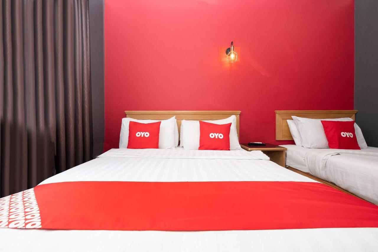 โอโย 90050 วี โฮเทล Hotel เตลุคอินทัน ภายนอก รูปภาพ